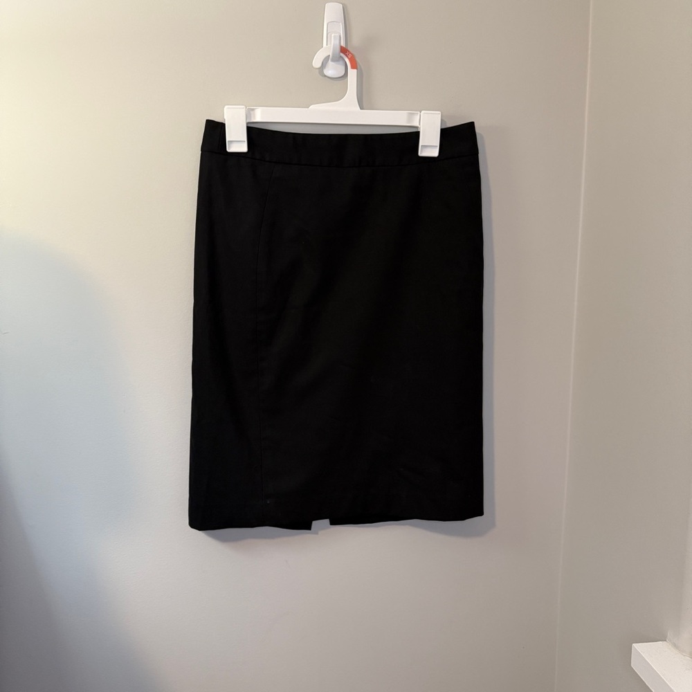 Banana Republic Classic Black Women's Skirt